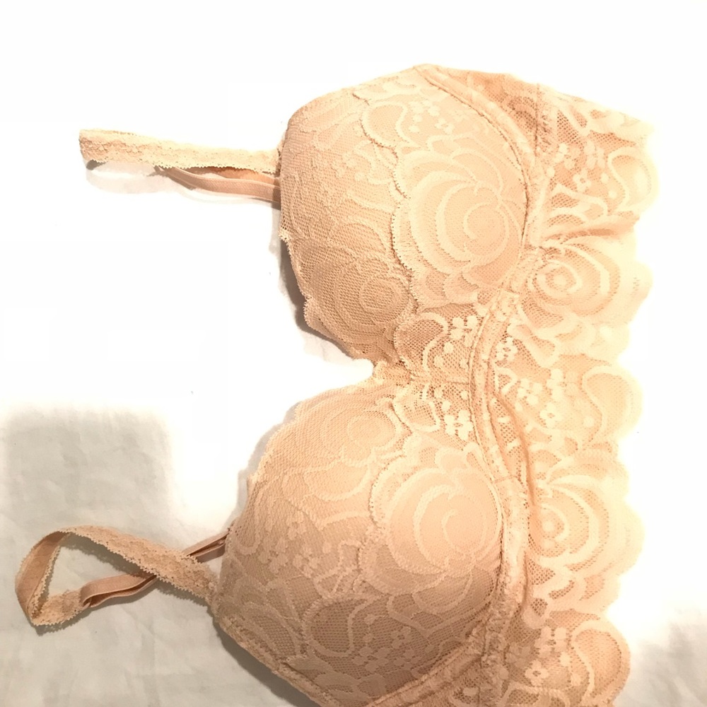 NEW VICTORIA SECRET PUSH UP BRALETTE NUDE LACE XS